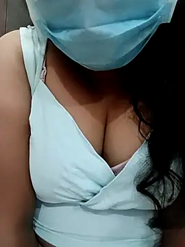 Snapshot of Roja_sexy chatting on July 9, 6:17 am Roja sexy online show from July 9, 6:17 am