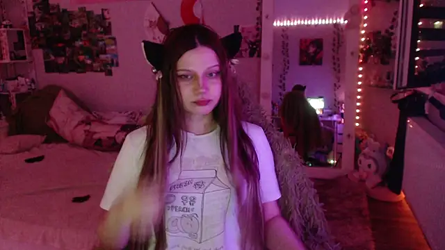lilidip online show from July 28, 4:50 pm