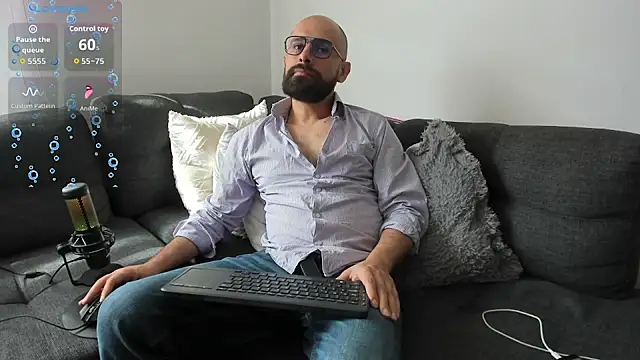 ezequiel mobland online show from July 8, 1:26 pm