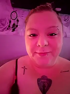 Snapshot of Velvet-VixenXX chatting on July 12, 8:49 am Velvet-VixenXX online show from July 12, 8:49 am