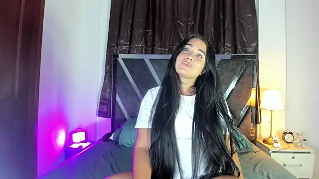 Snapshot of rachel_jamess chatting on July 9, 2:04 am rachel jamess online show from July 9, 2:04 am