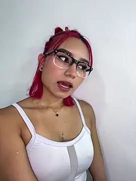 Snapshot of ximena_vasquez9 chatting on July 26, 2:42 am ximena vasquez9 online show from July 26, 2:42 am