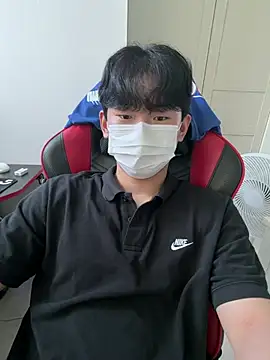 kr hotguy1 online show from July 9, 12:26 am