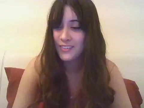Snapshot of Sweetloly_s2 chatting on July 9, 5:44 am Sweetloly s2 online show from July 9, 5:44 am