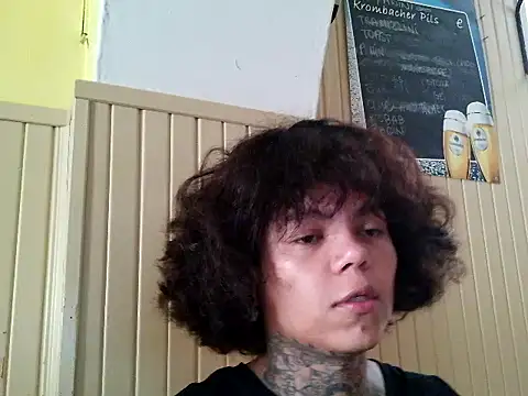bellahot34 online show from August 2, 7:51 am