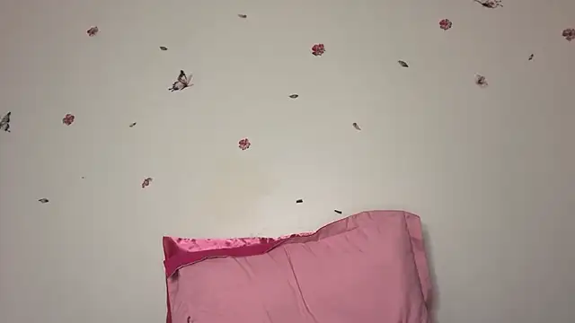 scarletskyee online show from July 28, 6:20 pm