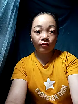 Snapshot of Isabella-aa chatting on July 8, 2:27 am Isabella-aa online show from July 8, 2:27 am