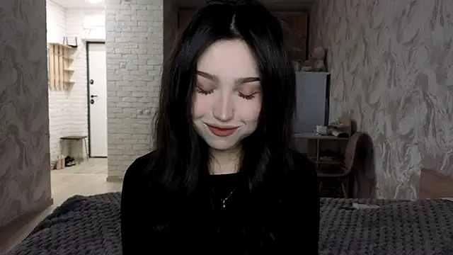 Snapshot of AmieSky chatting on July 10, 2:05 am AmieSky online show from July 10, 2:05 am