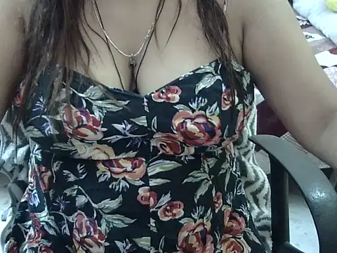 Snapshot of Hot_Soni26 chatting on July 15, 5:34 am Hot Soni26 online show from July 15, 5:34 am
