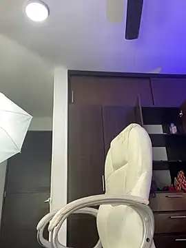Snapshot of Evelynrosse__ chatting on July 14, 12:00 pm Evelynrosse online show from July 14, 12:00 pm