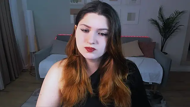 Snapshot of FieryMilena chatting on July 13, 11:02 am FieryMilena online show from July 13, 11:02 am