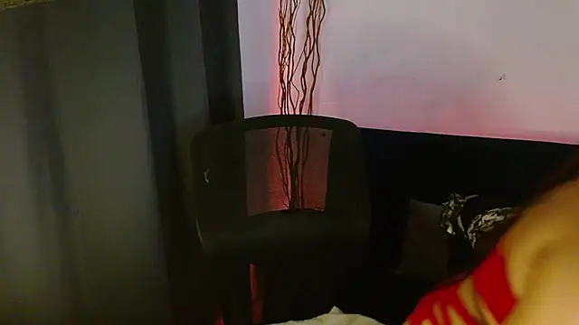 lispetite online show from December 1, 3:33 am