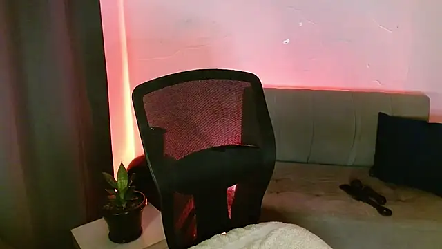 Snapshot of lispetite chatting on February 24, 6:00 am lispetite online show from February 24, 6:00 am