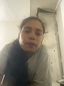 Diamond-girl143 online show from July 10, 2:41 pm