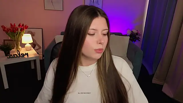 Snapshot of LilyHarttt chatting on July 11, 2:53 pm LilyHarttt online show from July 11, 2:53 pm