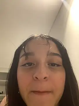 Snapshot of ruemi_rose chatting on July 23, 4:10 am ruemi rose online show from July 23, 4:10 am