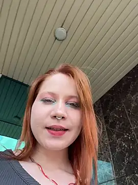 Snapshot of evi_magic chatting on July 22, 5:54 am evi magic online show from July 22, 5:54 am