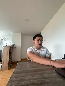 Snapshot of Santiagomg_ chatting on July 12, 7:16 pm Santiagomg online show from July 12, 7:16 pm