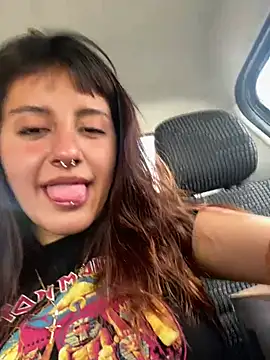 Snapshot of bunny_sunn chatting on July 28, 7:15 pm bunny sunn online show from July 28, 7:15 pm