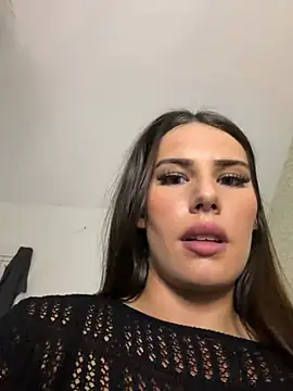 ItsMina  online show from July 24, 11:25 pm