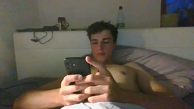freshboy72 online show from July 22, 7:49 pm