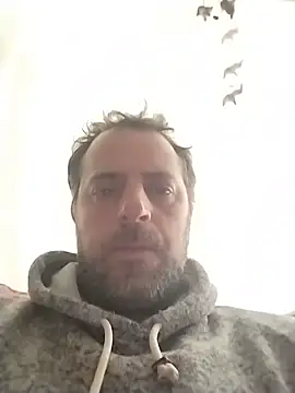 Snapshot of hernan8687 chatting on July 11, 1:14 pm hernan8687 online show from July 11, 1:14 pm
