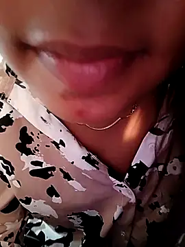 Snapshot of Your_Ritvi chatting on July 14, 8:41 am Your Ritvi online show from July 14, 8:41 am