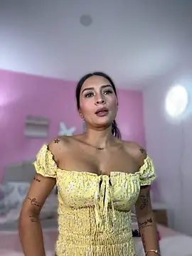 sofiasirena online show from July 14, 1:08 am