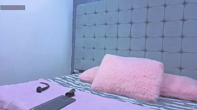 Karol-Messy  online show from July 16, 4:57 pm