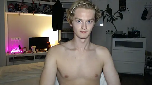 Daniel yamm online show from July 18, 10:57 pm