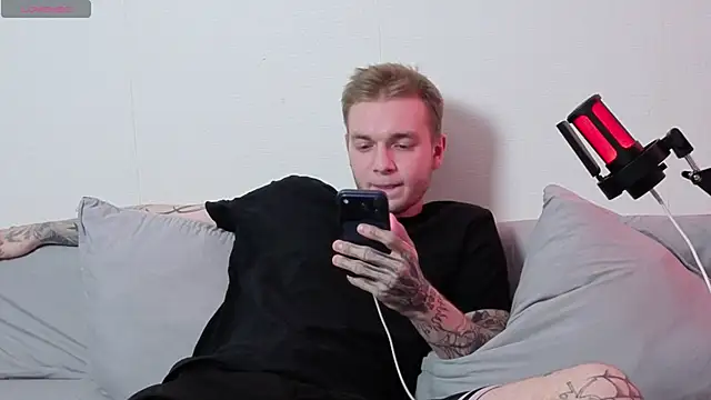 jxxxsti0n online show from July 23, 5:55 pm