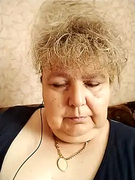 Snapshot of Julia1505 chatting on July 20, 9:34 am Julia1505 online show from July 20, 9:34 am