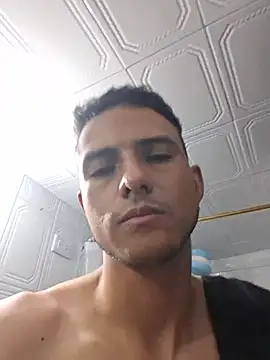 Snapshot of andycalis_97 chatting on July 18, 4:22 pm andycalis 97 online show from July 18, 4:22 pm