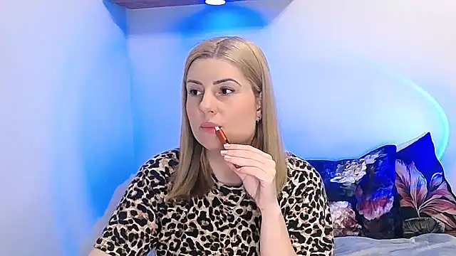Snapshot of alisenties chatting on April 29, 5:30 pm alisenties online show from April 29, 5:30 pm
