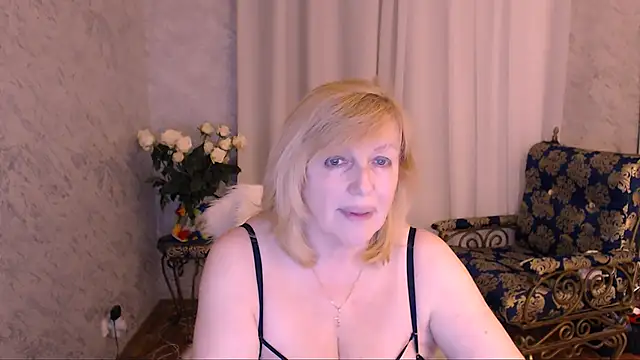 Samantha Si online show from April 30, 10:36 pm