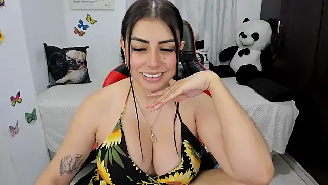 Snapshot of lucy007_ chatting on April 17, 1:30 am lucy007 online show from April 17, 1:30 am