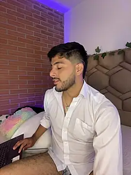 jaiden thoner  online show from July 24, 12:47 pm