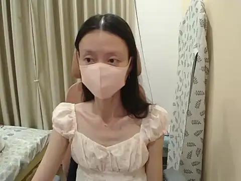 Lil-Cherry online show from July 14, 1:50 pm