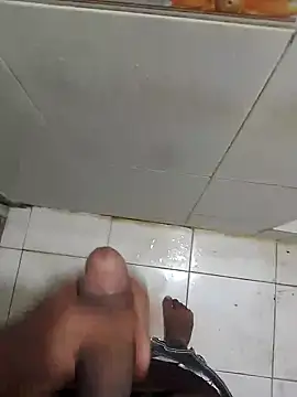 boy7inche online show from July 23, 6:28 pm