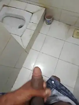boy7inche online show from August 1, 12:26 pm