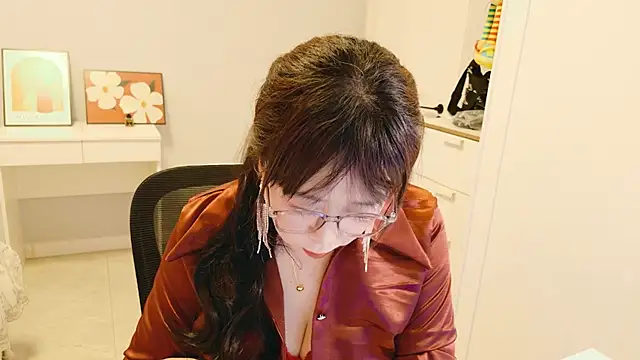 XantheBloom online show from July 21, 6:16 am