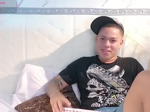 AustinThompsonn online show from August 8, 3:30 am