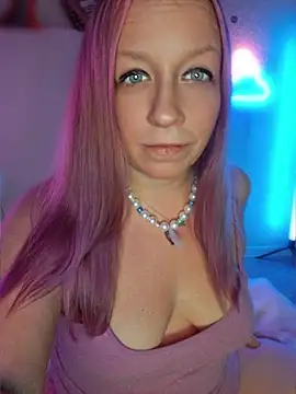 Snapshot of XxMs_StarzxX chatting on July 24, 12:52 am XxMs StarzxX online show from July 24, 12:52 am