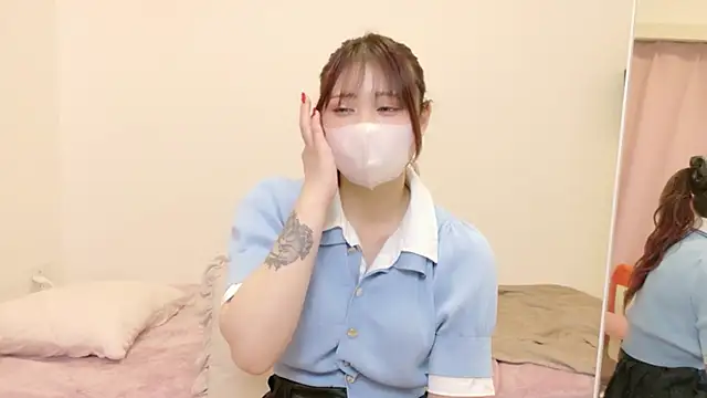 Snapshot of kaoruchan_v chatting on July 19, 9:46 am kaoruchan v online show from July 19, 9:46 am