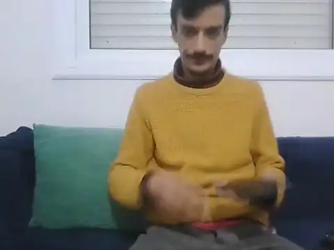 Snapshot of fantasmoni chatting on November 11, 12:43 am fantasmoni online show from November 11, 12:43 am