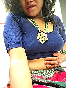 Snapshot of Hotbhabhi882 chatting on July 29, 4:10 am Hotbhabhi882 online show from July 29, 4:10 am