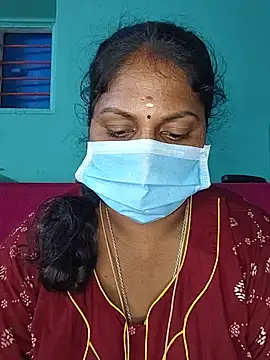 Snapshot of tamilthendral143 chatting on July 17, 3:39 pm tamilthendral143 online show from July 17, 3:39 pm