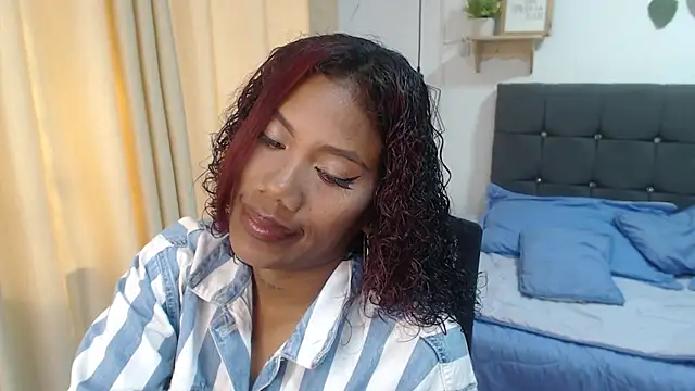 khatiusca  online show from July 24, 2:26 pm