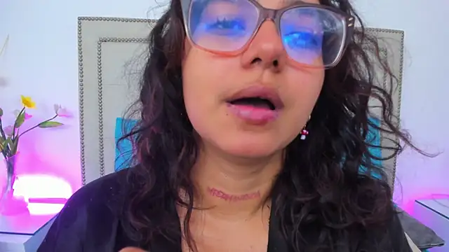 Carmenpurpple online show from July 23, 4:32 am