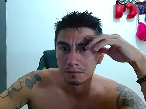 Snapshot of jimmy_scoot26 chatting on July 28, 11:37 pm jimmy scoot26 online show from July 28, 11:37 pm